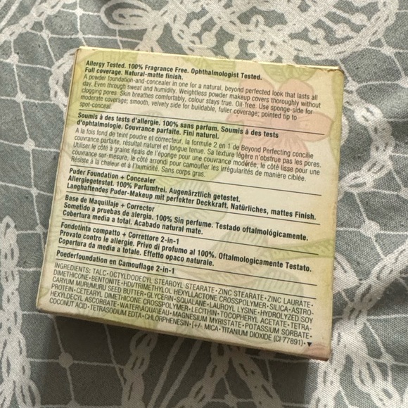 Clinique Beyond Perfecting Foundation and Concealer - 14 vanilla - Picture 6 of 8